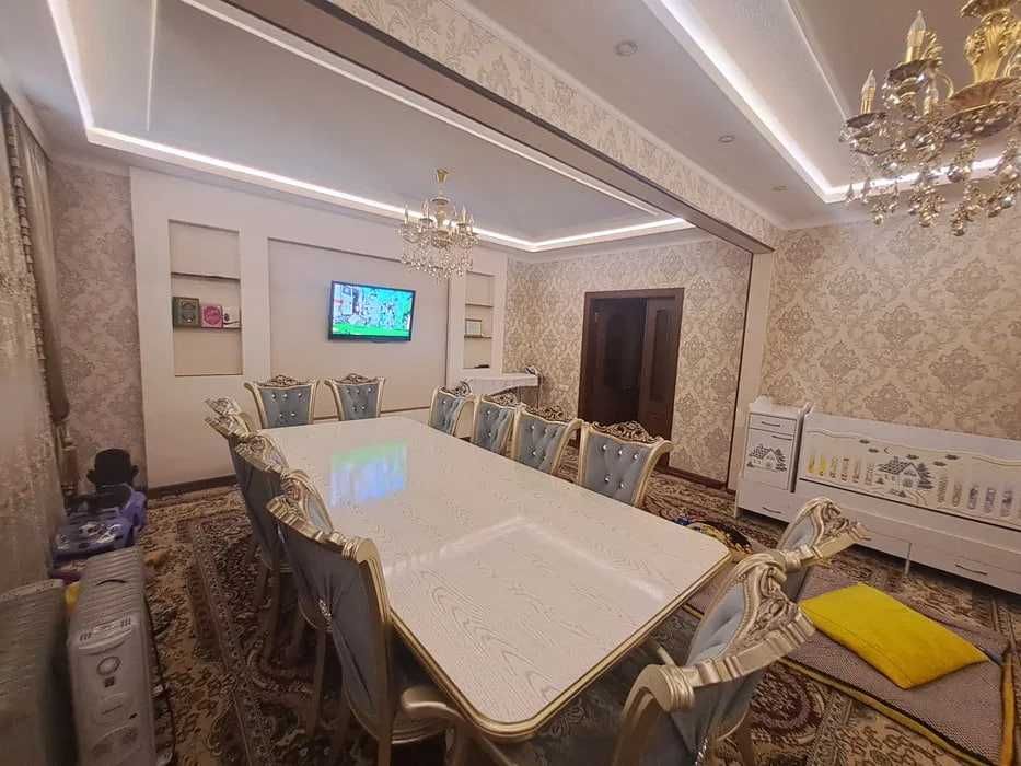 Продаётся 4х комнатная квартира в Яшнабадском районе