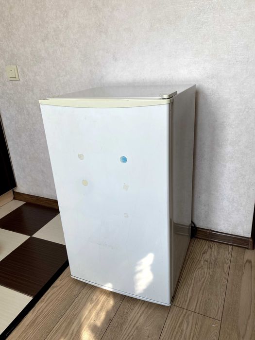 Холодильник компактный 92 литра