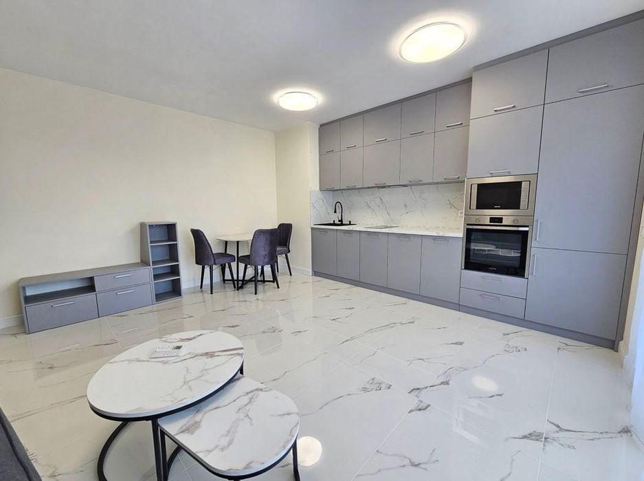 Дава се под наем Двустаен апартамент в София, Света Троица - 74 кв.м за 650 € - Снимка #2