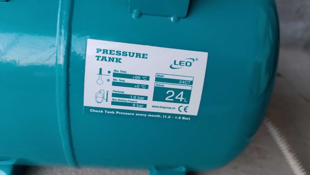 Продам насос самовсасывающий LEO