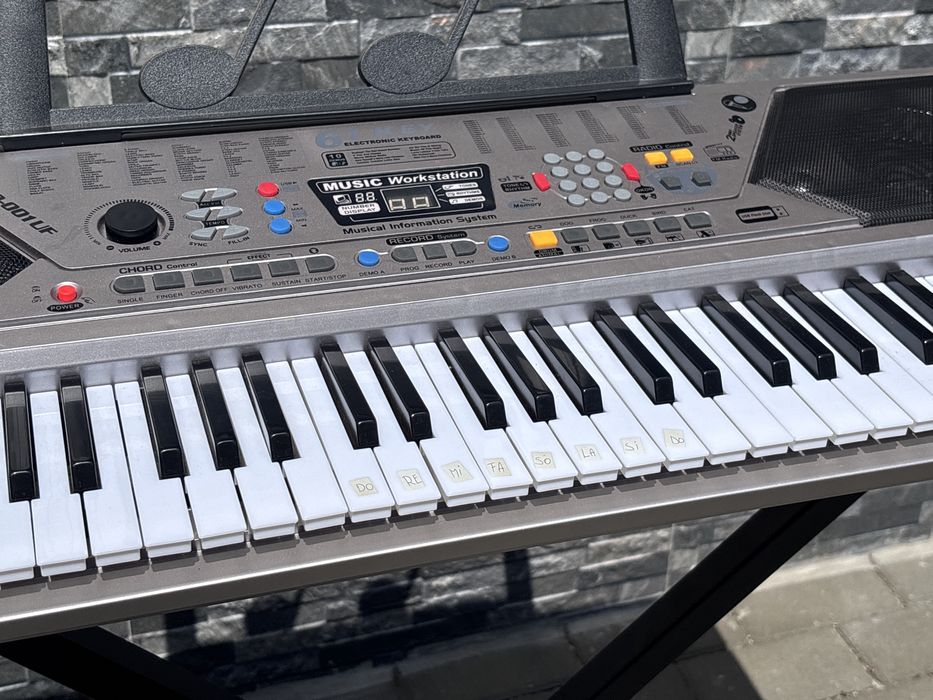 Orga electronică ideală pentru studiu