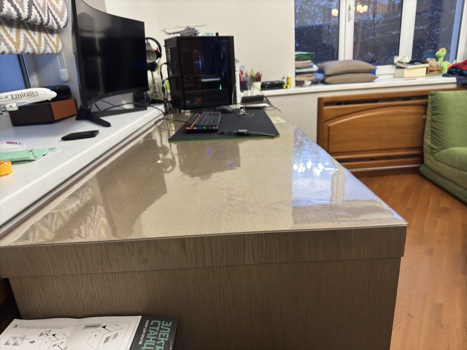 Продам стол письменный