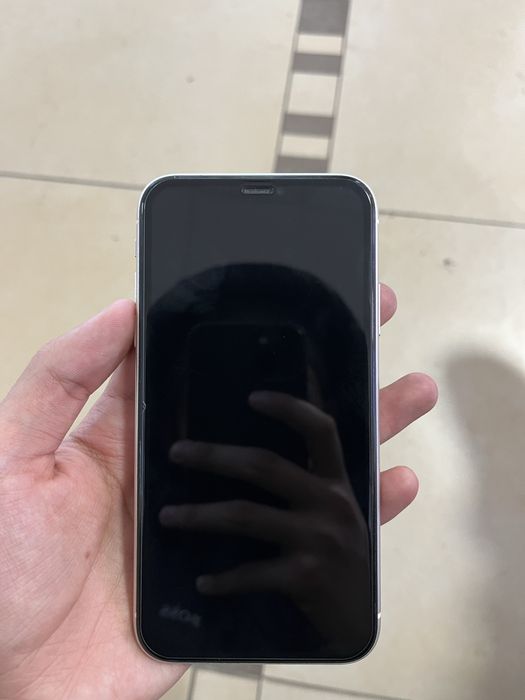 Айфон 11  хорошие состояние