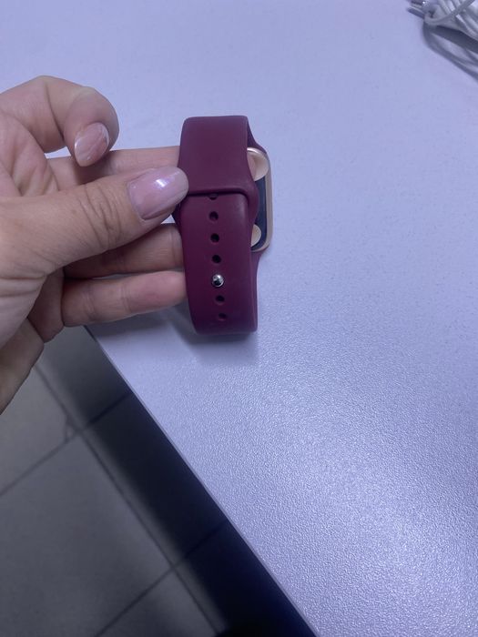 Apple Watch series 5.44