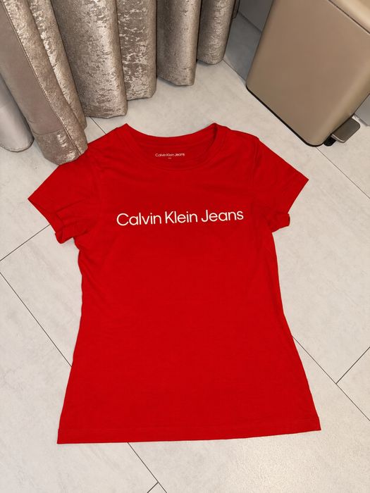 Оригинална дамска тениска Calvin Klein Jeans – червена