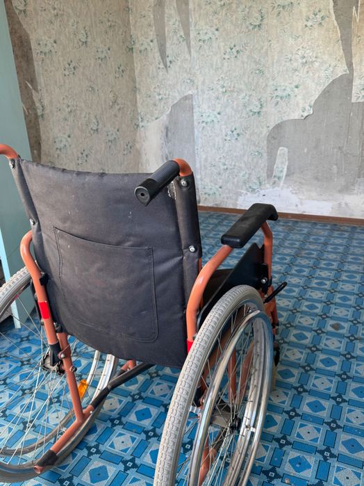 Инвалидная коляска