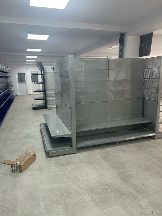 Rafturi Metalice Showroom Constanta