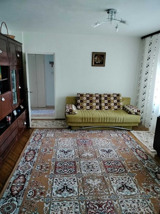 Apartament 3 camere, B-dul M. Eminescu, nr. 8, Carrefour