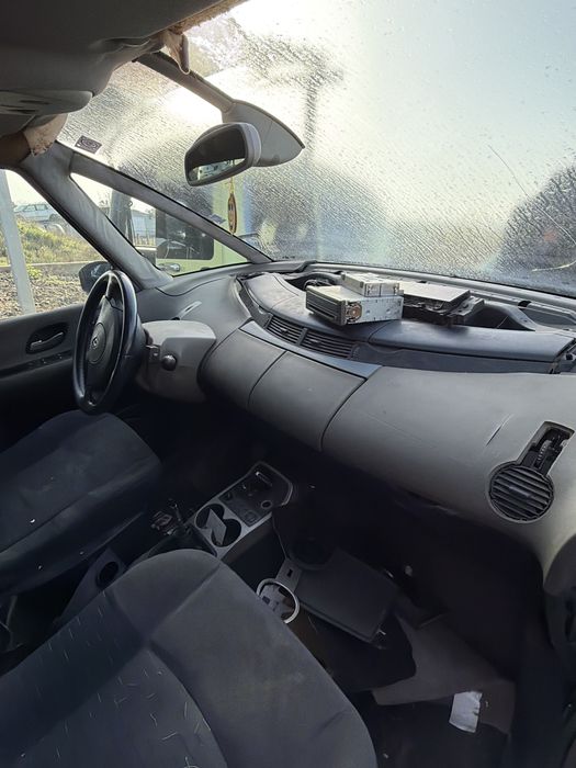 Renault Grand Espace на части