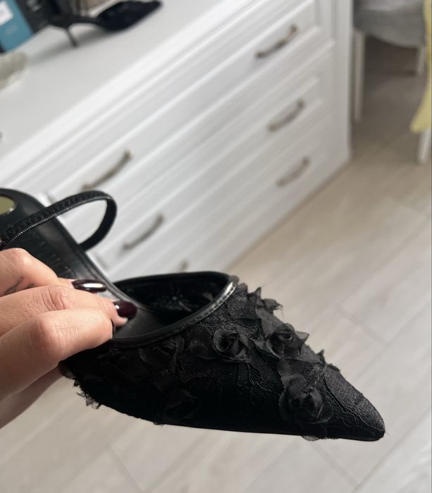 Шикарные новые туфли