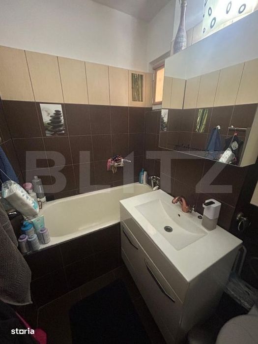 Apartament cu 3 camere,  zona Astra, parcare si boxa