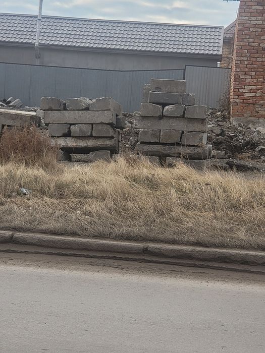 Бордюры б/у целые и половинки