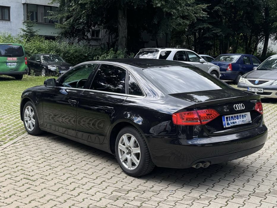 Vand Audi A4 B8-2011!