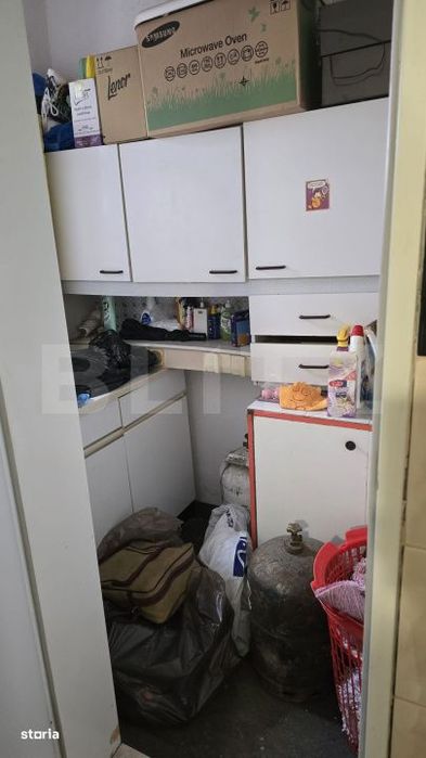 Casa 5 camere , 300 mp;  Teren - 2000 mp . Viile Satu Mare