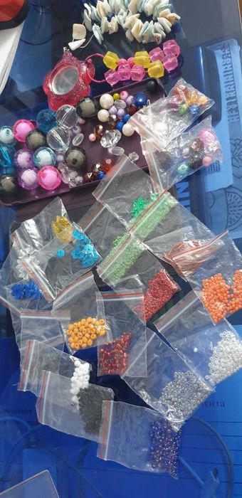 Набор для рукоделия. Бисеры, бусинки..