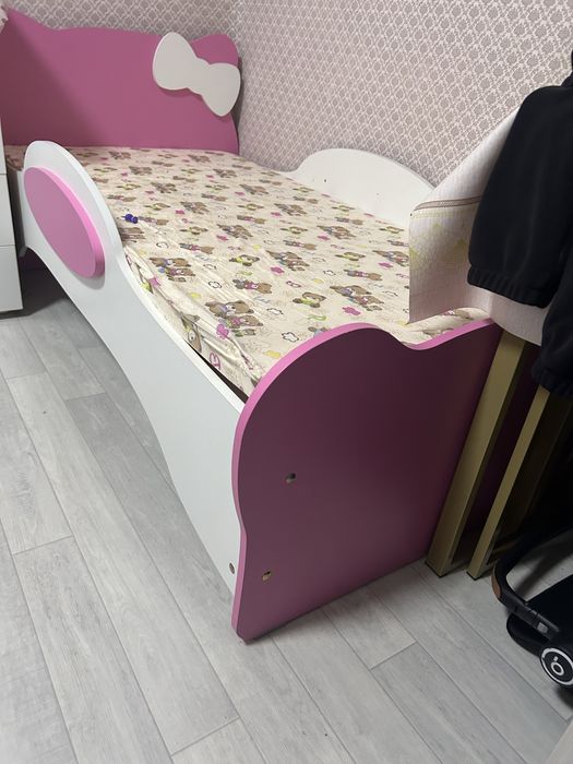 Детская кровать для девочек