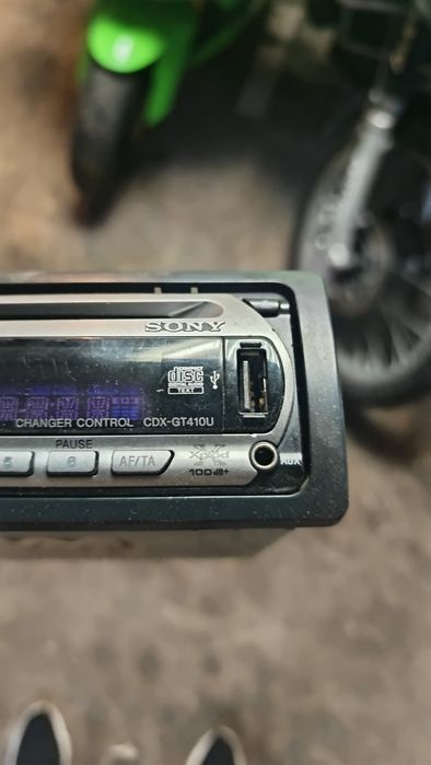 Аудио плеър Sony CDX GT410U