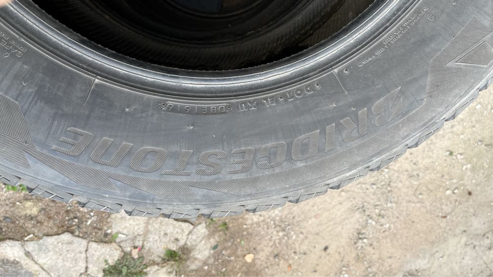 285/60/18 BRIDGESTONE зимние.