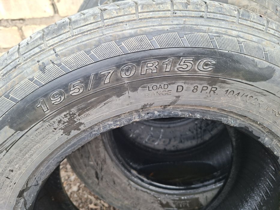 Продам шины 195.70 R15