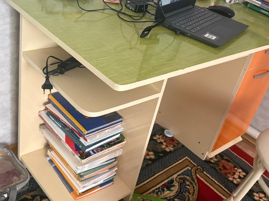 Шкаф. Кровать. Комп стол