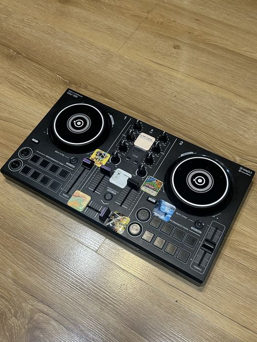 Dj пульт Pioneer DDJ-200