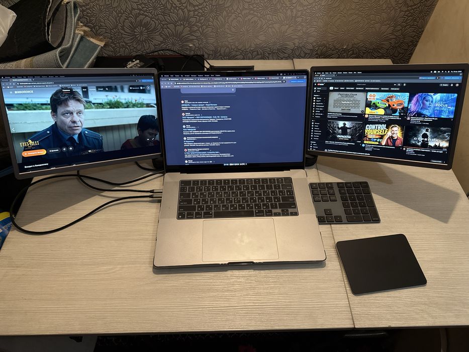 Apple Macbook Pro M2