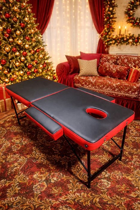 Кушетка для массажа, хиджамы, и косметологических продцедур из первых