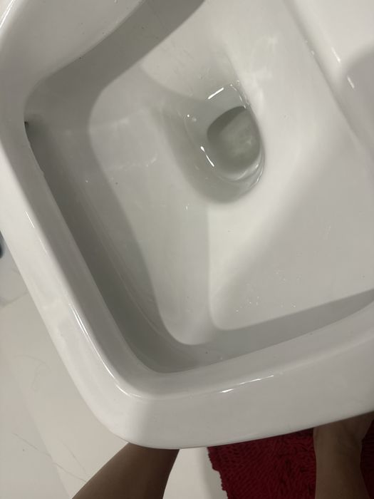 Продам унитаз напольный