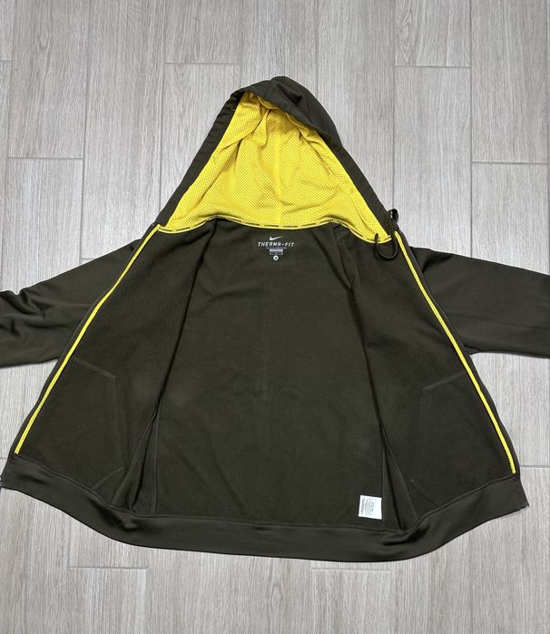 Мъжко горнище Nike Therma-Fit - размер М, много добро състояние