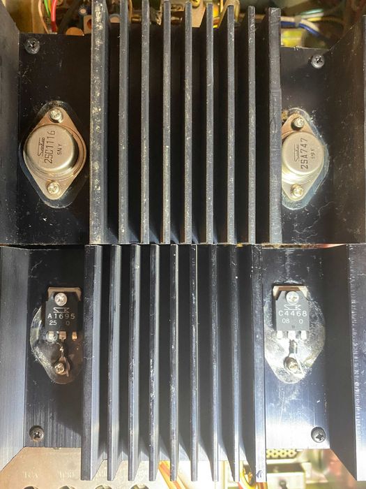 Reparatii audio Timisoara service electronice vintage amplificator