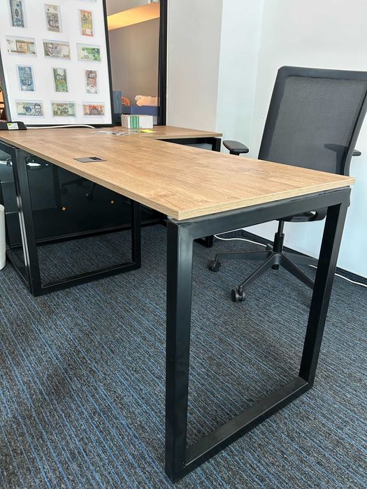 Офис бюра в отлично състояние