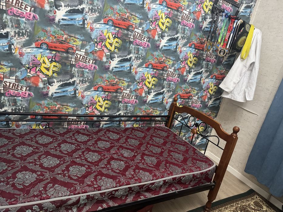 Двухъярусная кровать