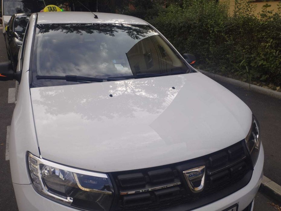 Vând firmă taxi cu mașină