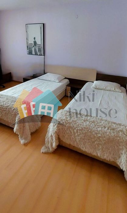 Продава се Тристаен апартамент в Варна, Бриз - 115 кв.м за 1056 €/кв.м - Снимка #3