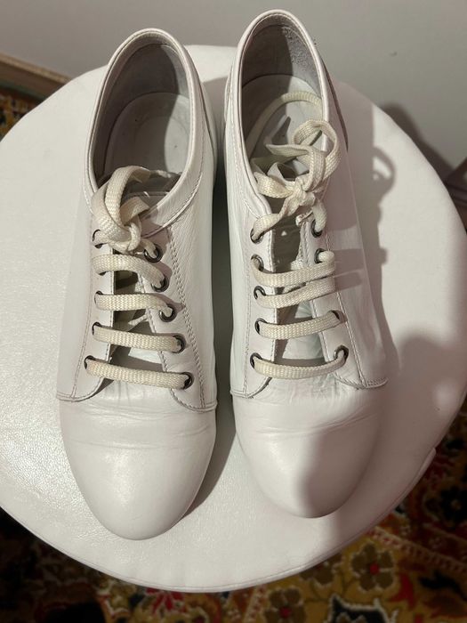 Обувки,слагани няколко пъти,напълно запазени 37,38 номер