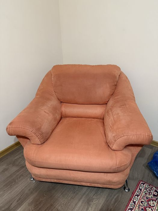 Продам диван, софу и кресло