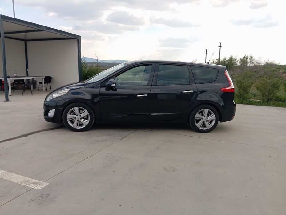 AUTOMAT!Renault Grand Scenic,Euro 5,2.0,160 cai,Bi xenon,Navi,Inc scaune,Piele,acte la zi
