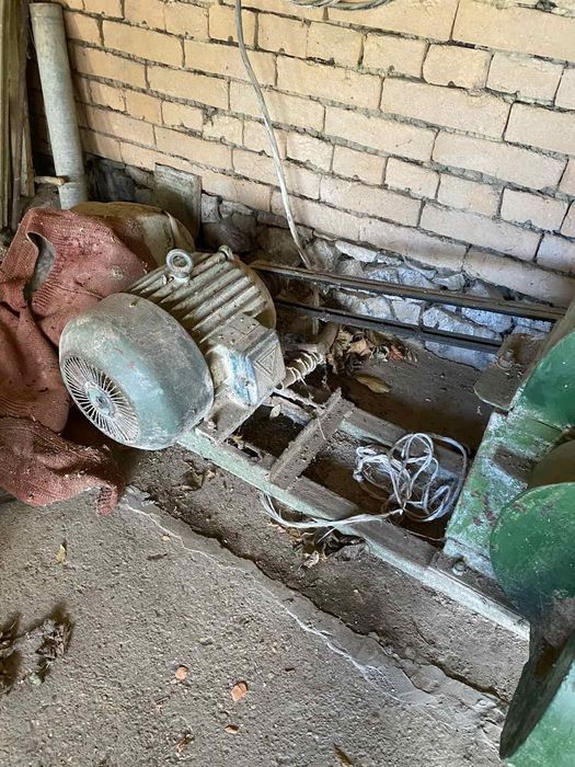 Фуражомелка-ермомелка, трифазна