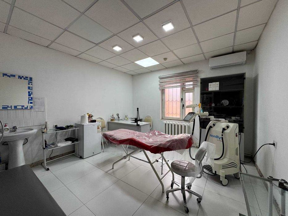 Продается 3-х этажное Здание, 1.178 м2, Караташ (87648)