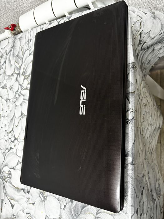 Продам ноутбук асус