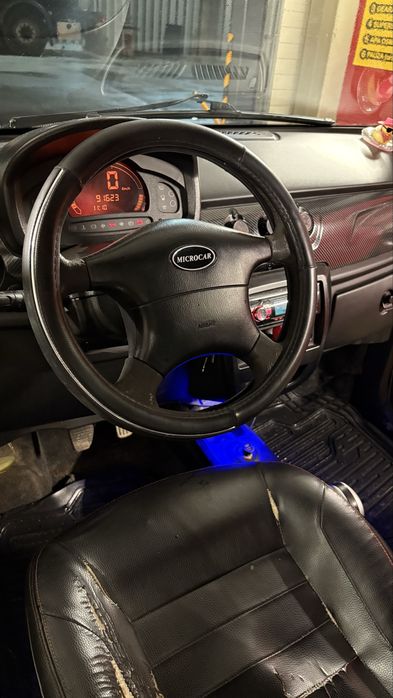 Vand micro car 2011 stare buna de functionare