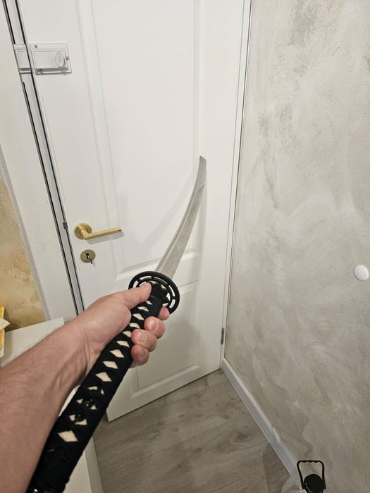 Katana  lucrată manual din oțel T10 călit cu lut