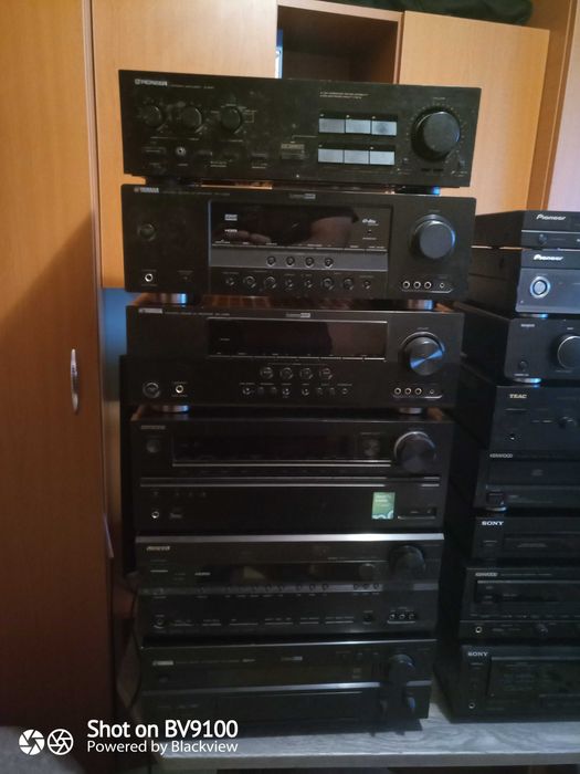 Vand aparatura electronica: amplificatoare, receiver, tuner, cd