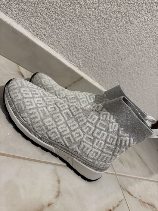 нови боти guess