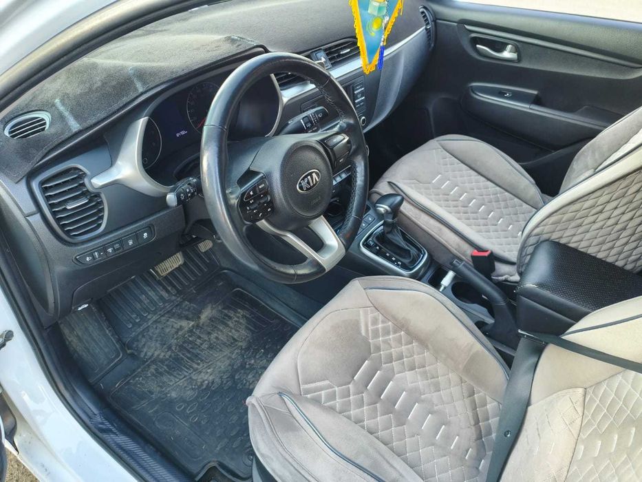Продам машину Kia Rio