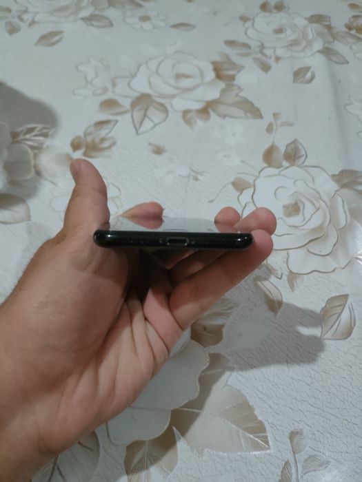 Iphone 7 128gb.