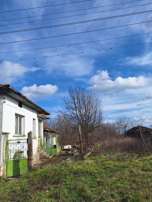 Продава се Къща в Пордим - 66 кв.м за 110 €/кв.м - Снимка #2