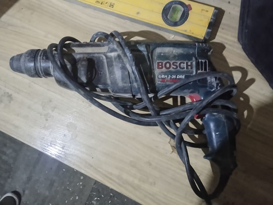 Продам перфоратор BOSCH