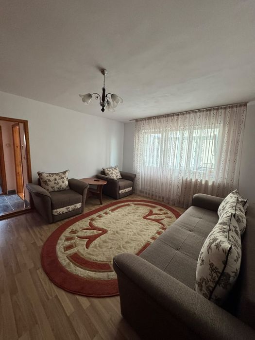 Apartament 2 camere semidecomandat mobilat