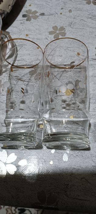 Стаканы из тонкого стекла